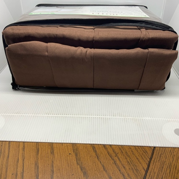 Hotel Bamboo Aloe Vera King Sheet Set. Brown 6 piece set Deep Pockets - Picture 4 of 4